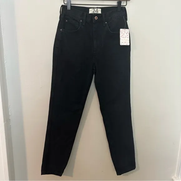 NWT FREE PEOPLE- Stovepipe High-Rise TaperedLeg Jeans Black Out