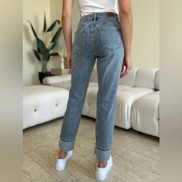 NWT Judy Blue High Rise Cuff Hem Boyfriend Jeans size 11