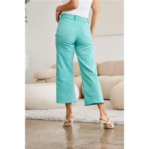 NWT RFM Chloe Tummy Control High Waist Raw Hem Cropped Jeans
