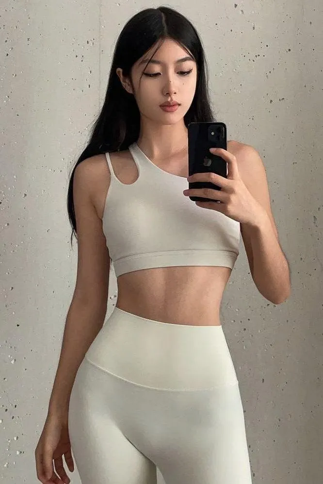 One-Shoulder Sports Bra with Chic Back Design