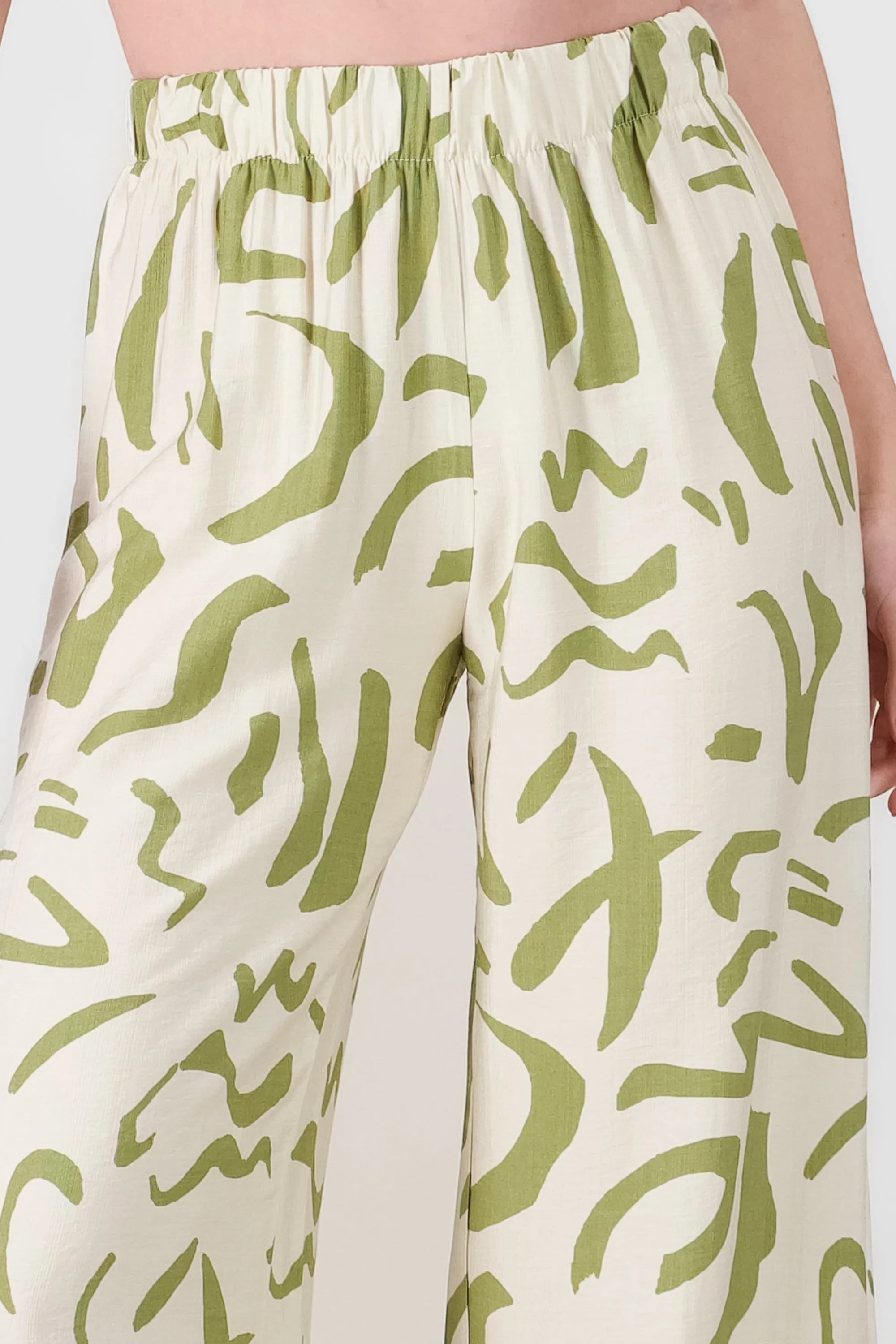 Pantalon fluido detalle estampado