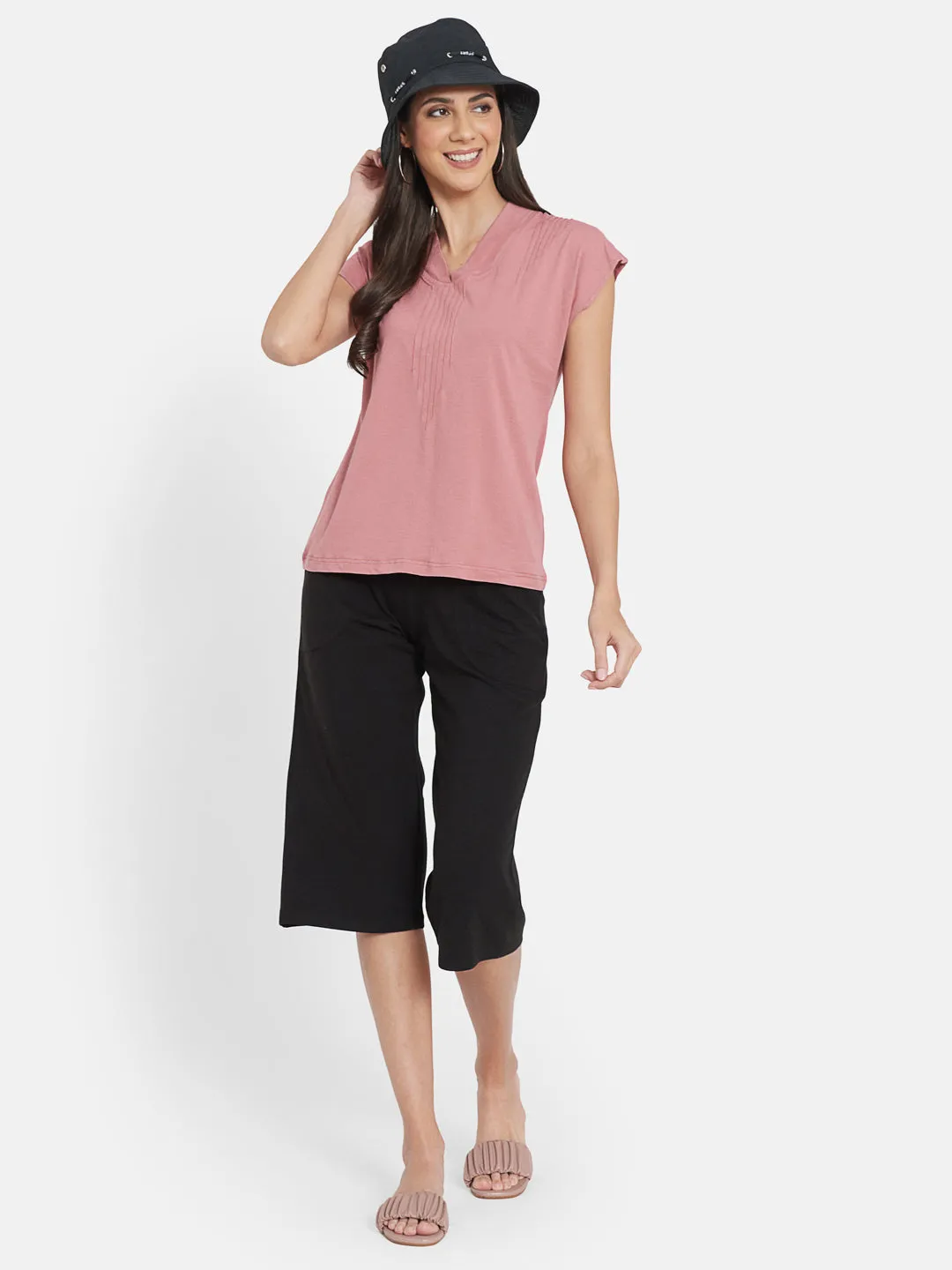 PIN TUCKED DETAILED TOP