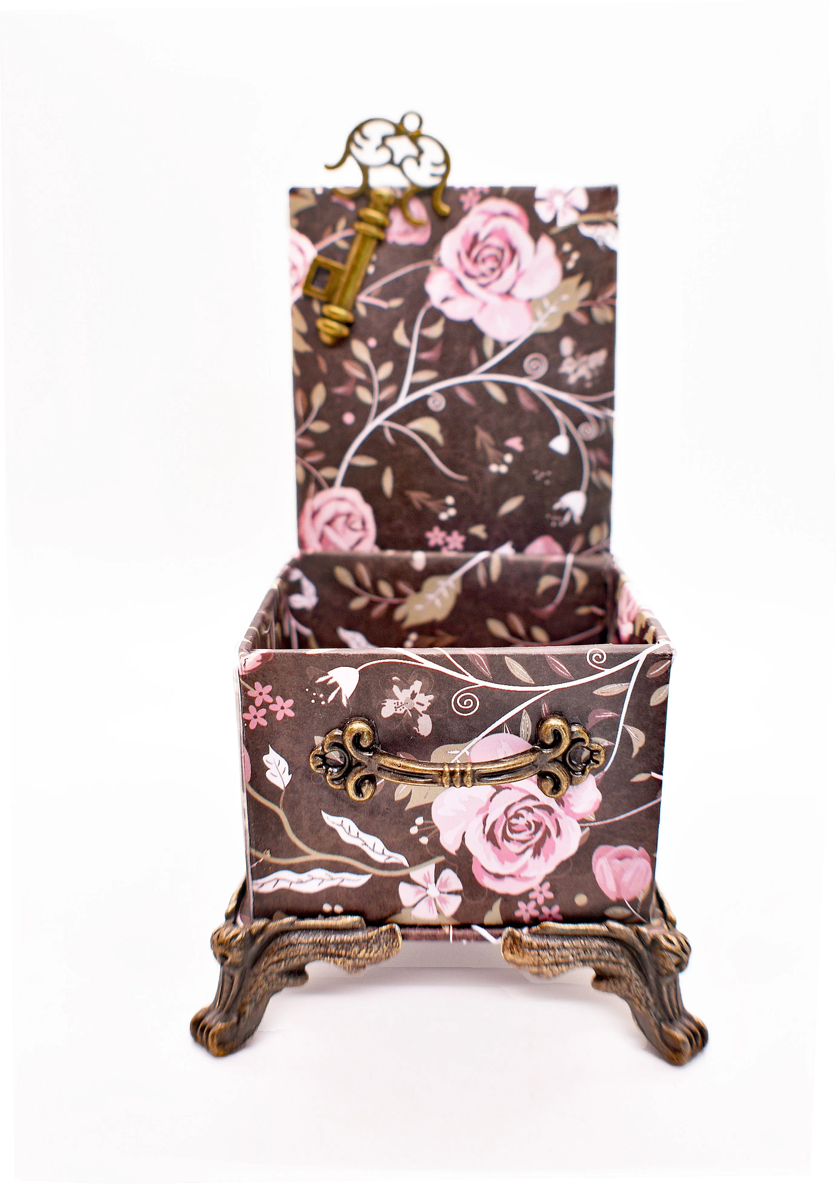 Pink Roses & Stems Big Flowers Desktop Organizer for Pens and Clips w/Antique Key Accent