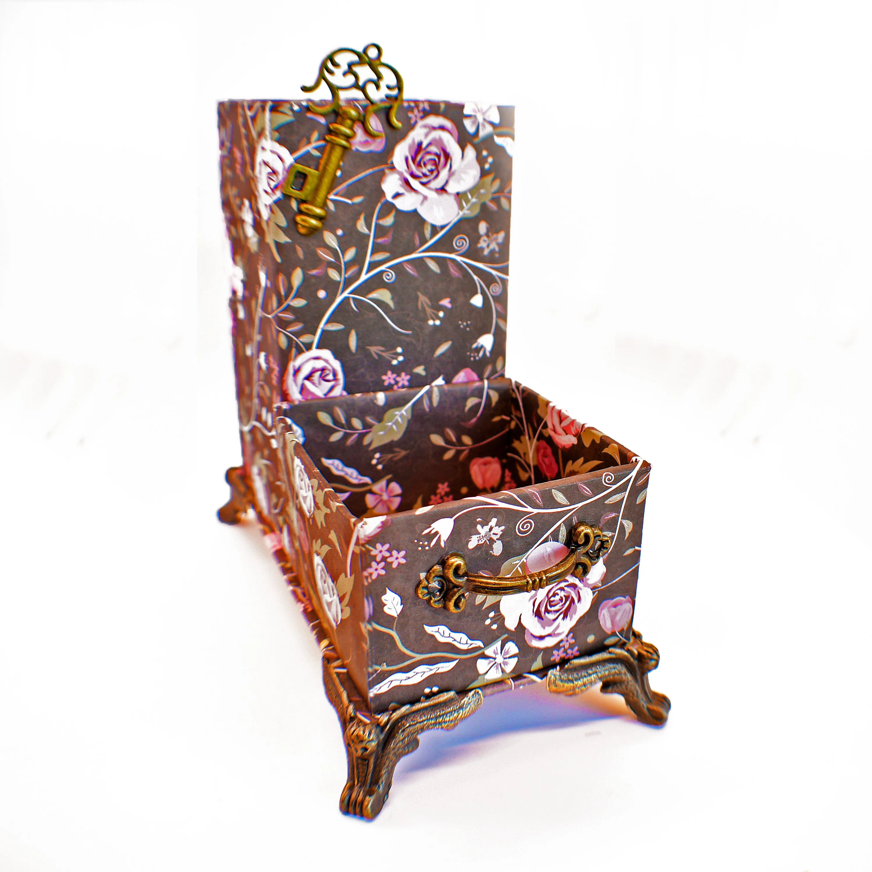 Pink Roses & Stems Big Flowers Desktop Organizer for Pens and Clips w/Antique Key Accent