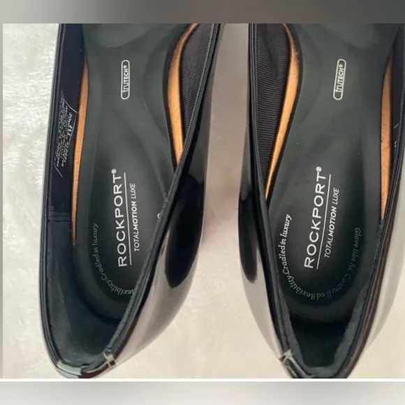 ROCKPORT Total Motion Luxe TRUTECH Leather Wedge. Size 9.5