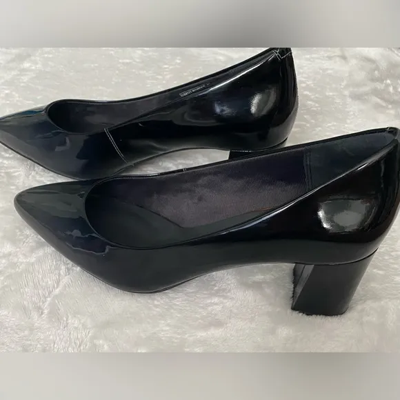 ROCKPORT Total Motion Luxe TRUTECH Leather Wedge. Size 9.5