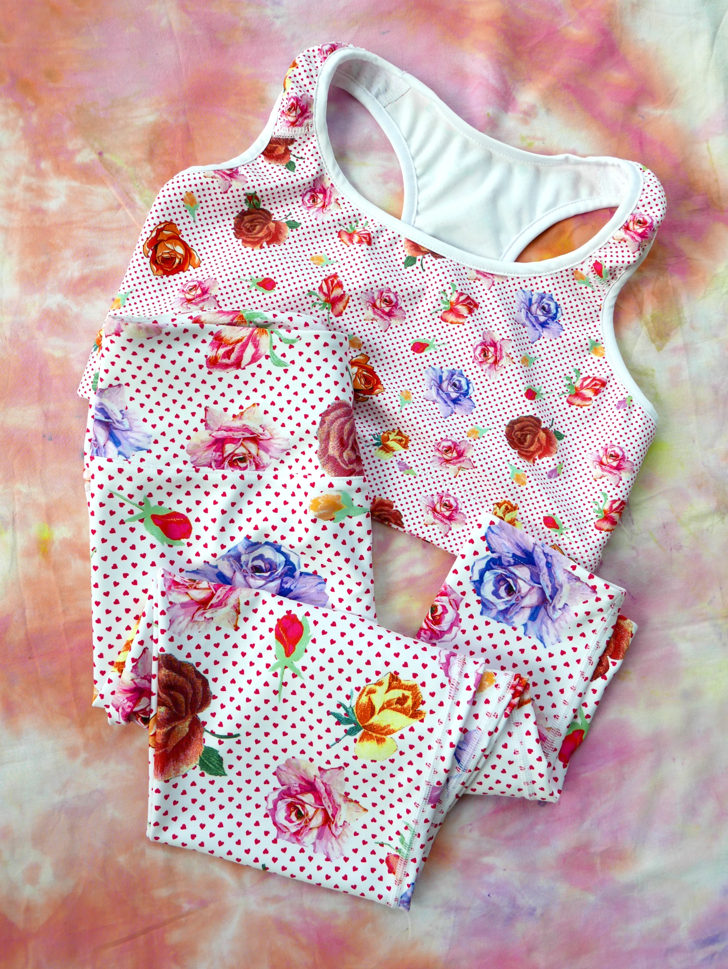 Rose Love Heart Print Sports Bra