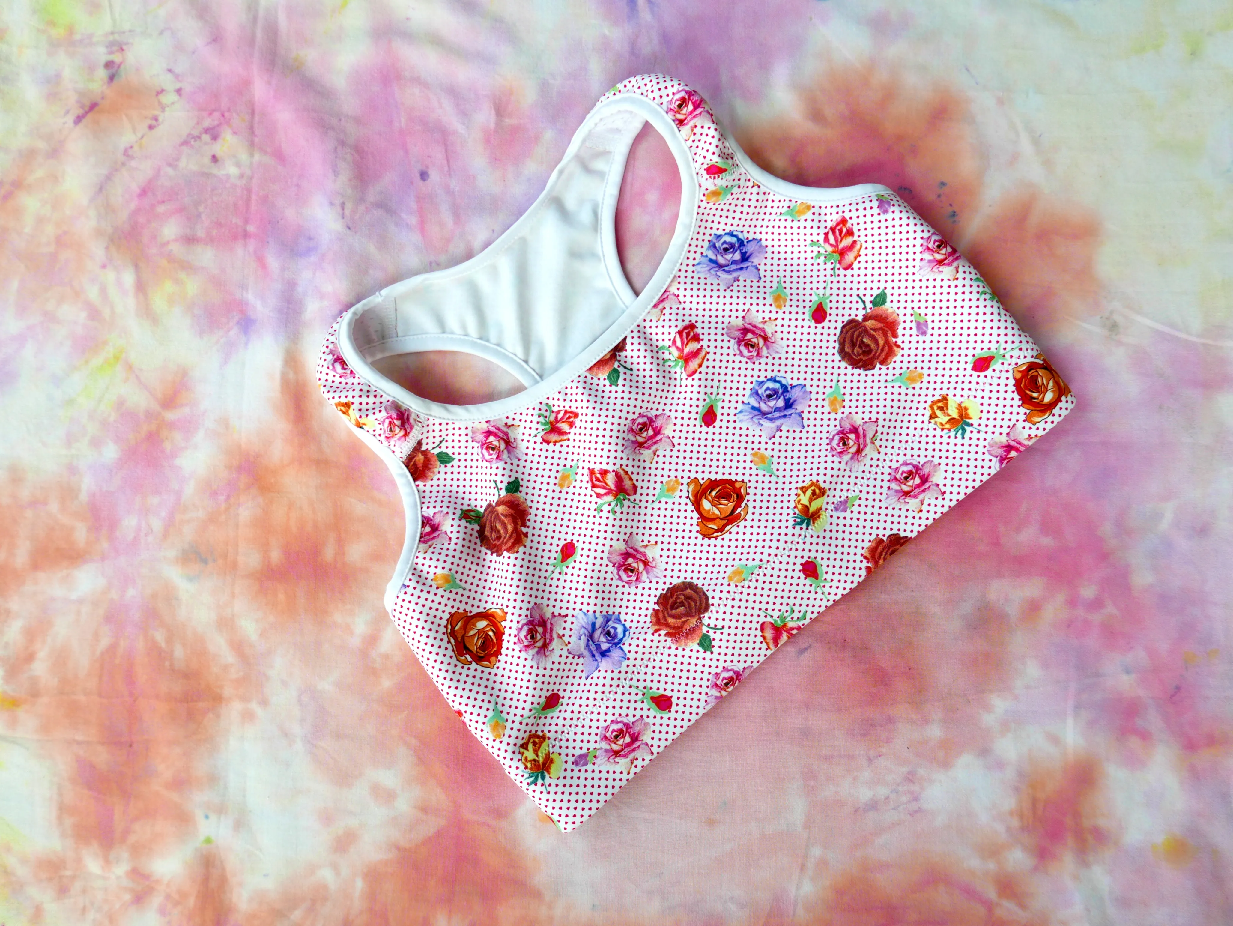 Rose Love Heart Print Sports Bra