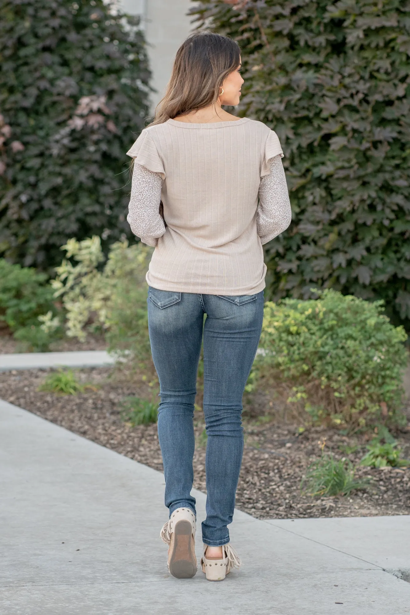 Ruching Front Color Block Leopard Knit Top