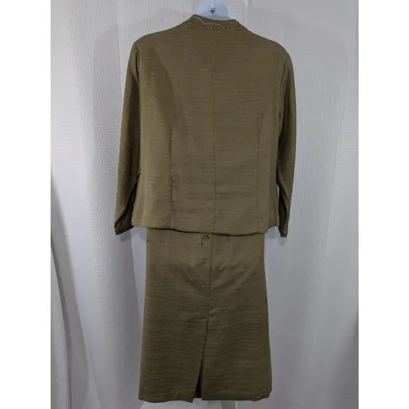 SARAH ELIZABETH! PALEST SAGE GREEN RAW FINISH EMBROIDERED SKIRT SUIT! SZ 22W