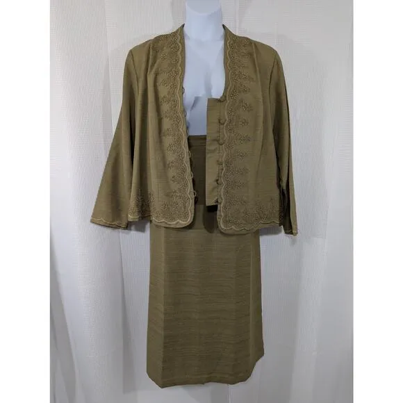 SARAH ELIZABETH! PALEST SAGE GREEN RAW FINISH EMBROIDERED SKIRT SUIT! SZ 22W