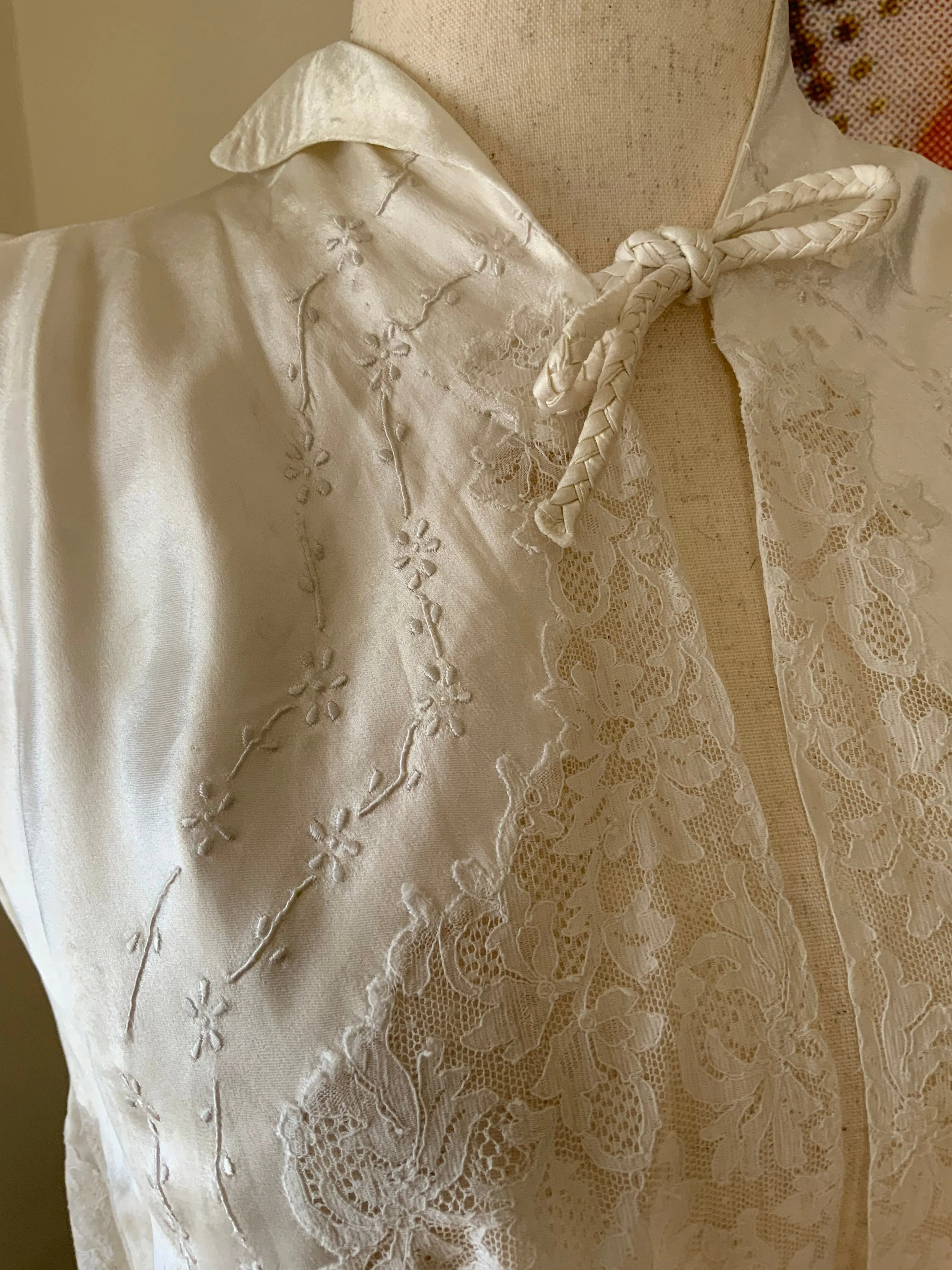 Satin Lace Bed Jacket - 50s - 50P