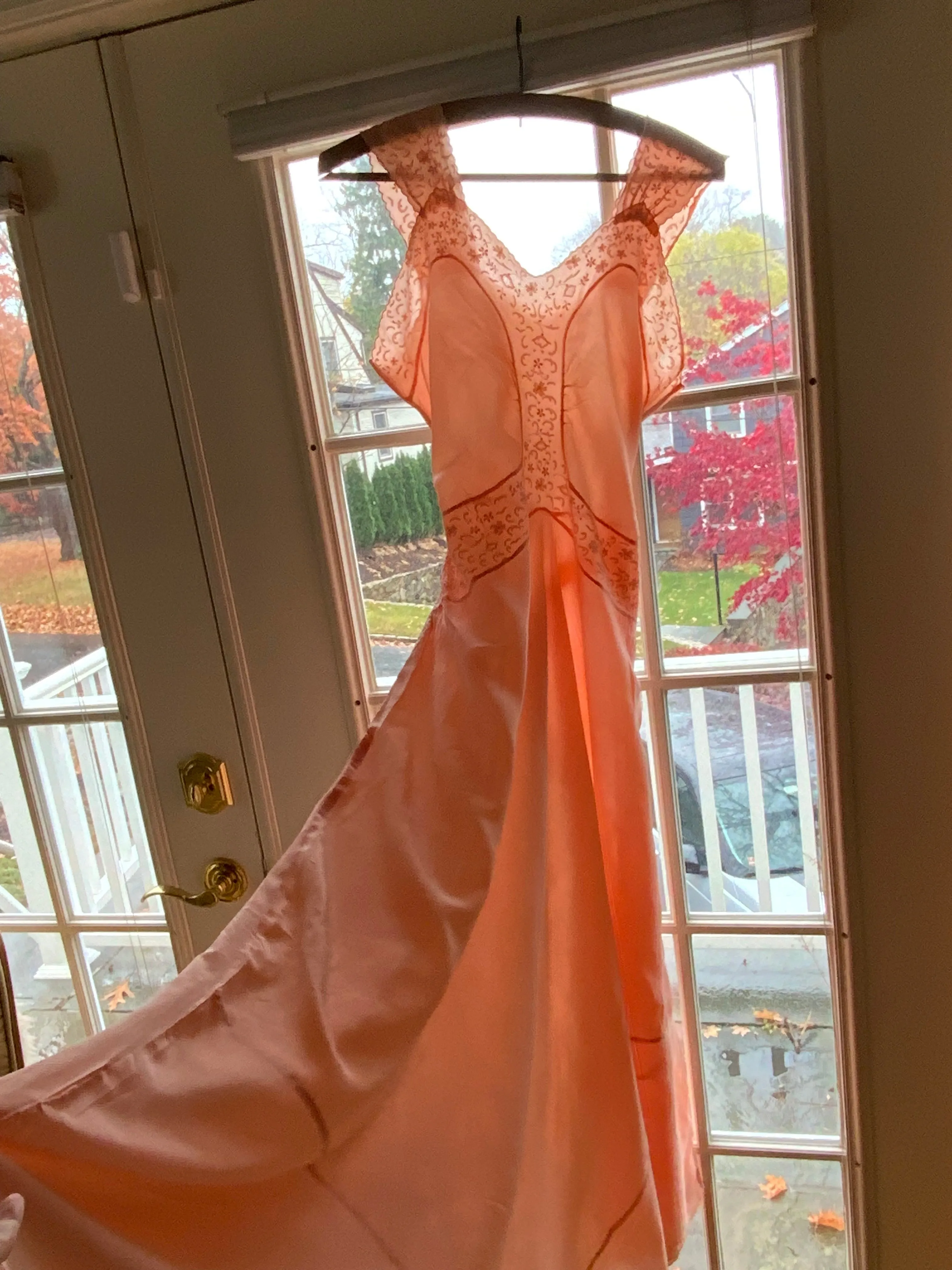 Silk Nightgown Embroidered - 40s - 40O
