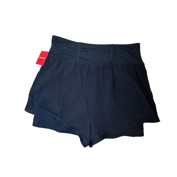 SPANX GET MOVING SHORTS Women's Black Athletic Built In Compression Medium‎