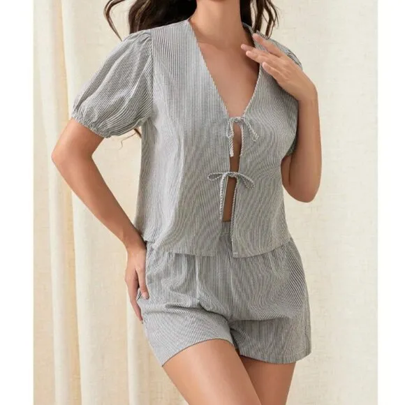 Stripe Print Short Puff Sleeves Bow Tie Front Tops With Elastic Waist Shorts