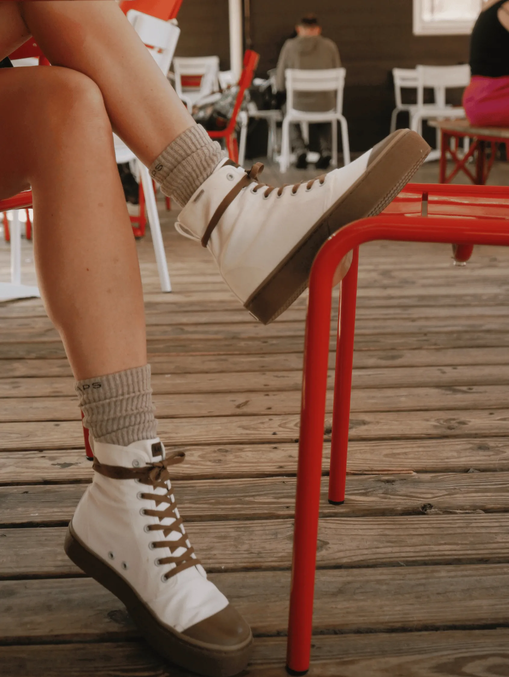 Sunshine Platform High Top