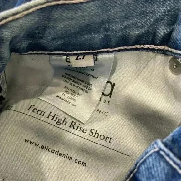 Ética Fern High Rise Cut-Off Distressed Festival Denim Shorts - Size 27 NWOT