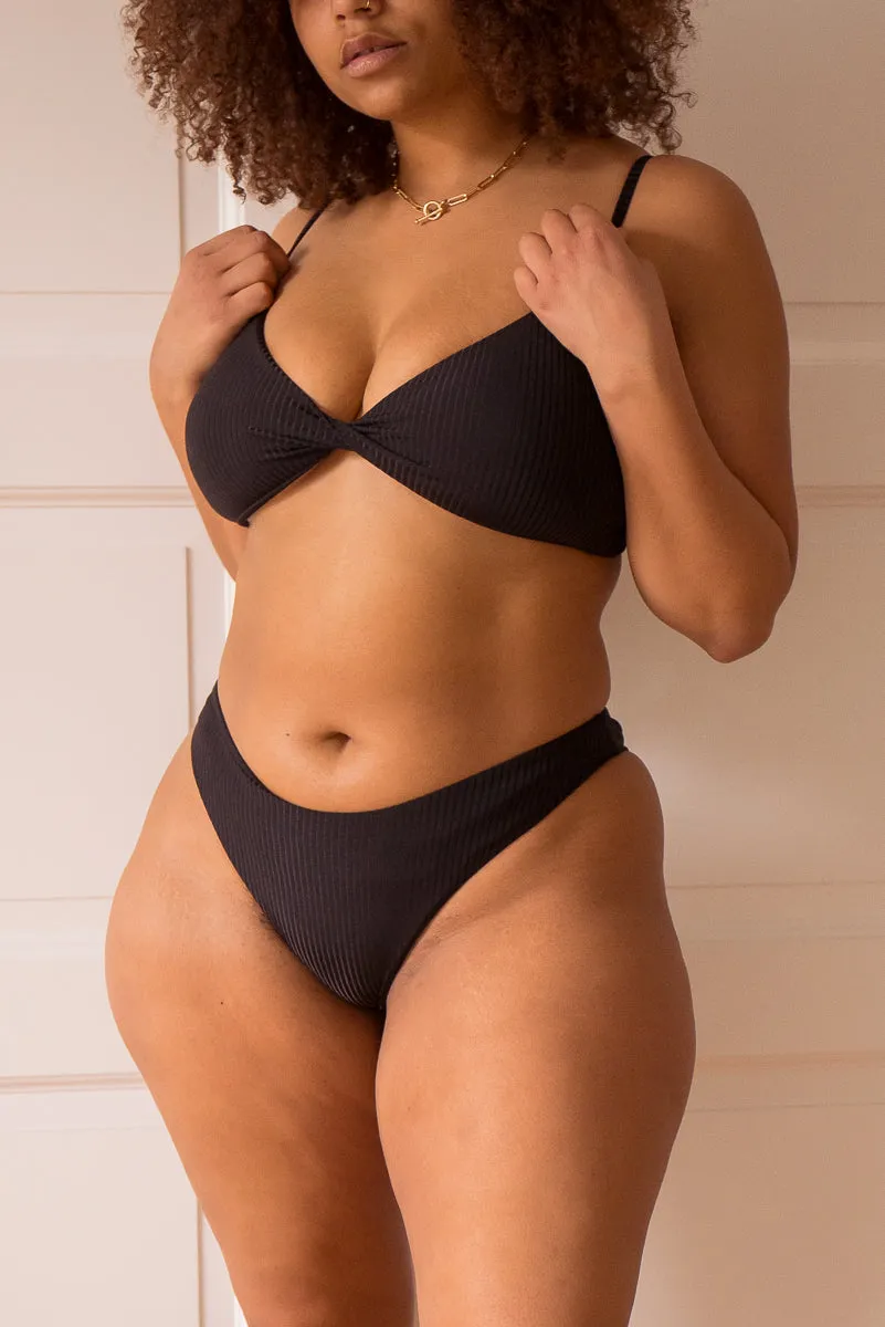 Twist-Front BIKINI TOP by aava