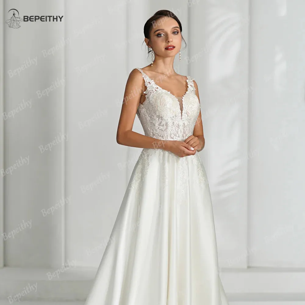 V Neck Backless Satin Ivory Wedding Dresses For Women Sleeveless