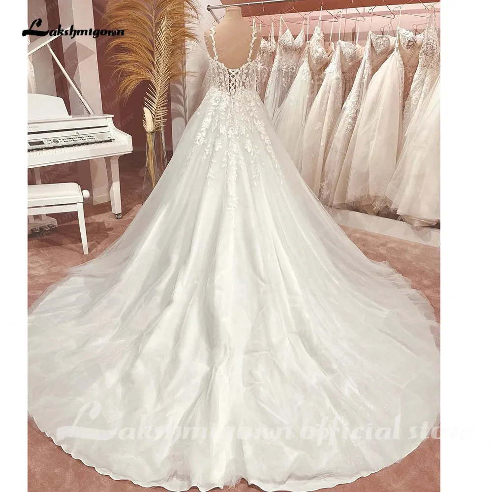 V Neck Lace Appliques Beach Wedding Dress for Bride