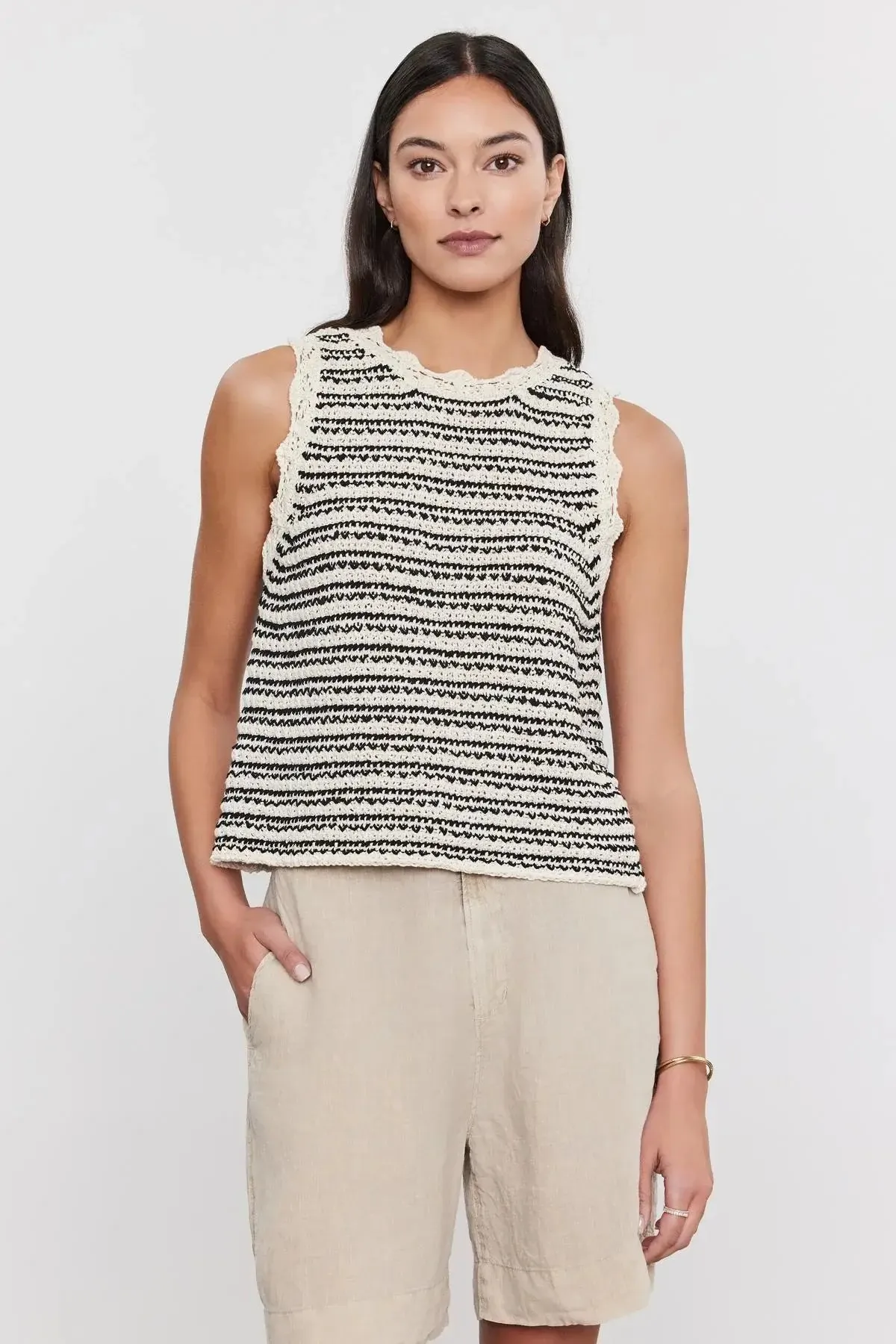 Velvet - Sophie sweater vest in Ecru / black