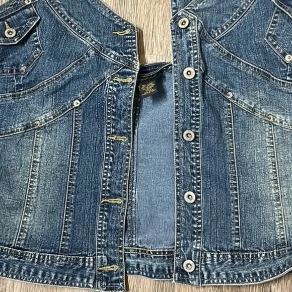 Vintage Rare Distressed Denim Chic Button Up Sleeveless Vest Top