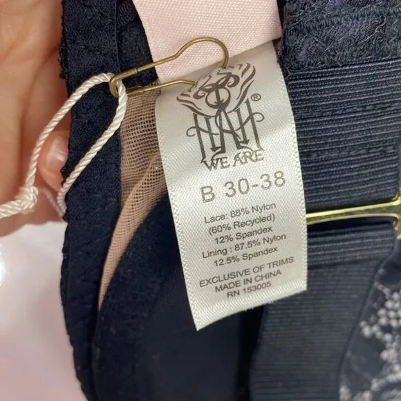 We Are HAH NWT Free People Hook Up Wireless Demi Bra In Noir - Size B 30-38