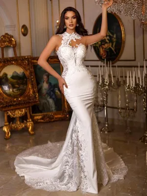 Wedding Dress Lace Appliques Soft Satin Backless Court Train Bridal Gowns