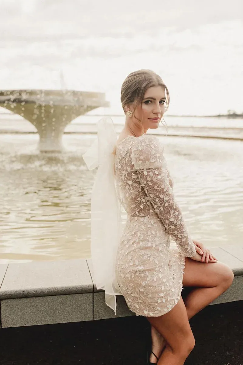 Wedding Dresses Long Sleeves With Bow Mini Backless Beadings Bride Dress