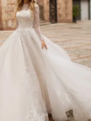Wedding Dresses O-Neck A-Line Bridal Gowns Lace Appliques Long Sleeves