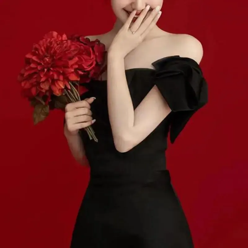 Wedding Dresses Satin Black Evening Dress Elegant Floor-length A Line
