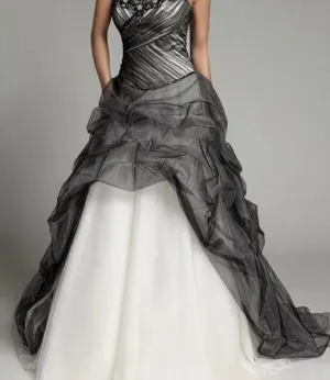 Wedding Guest Dresses: Wedding Dresses Gothic Vintage Ruffles Princess Bridal Gowns