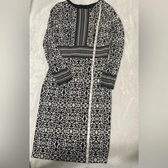 White House Black Market Dress Size 6 Preloved gently worn
