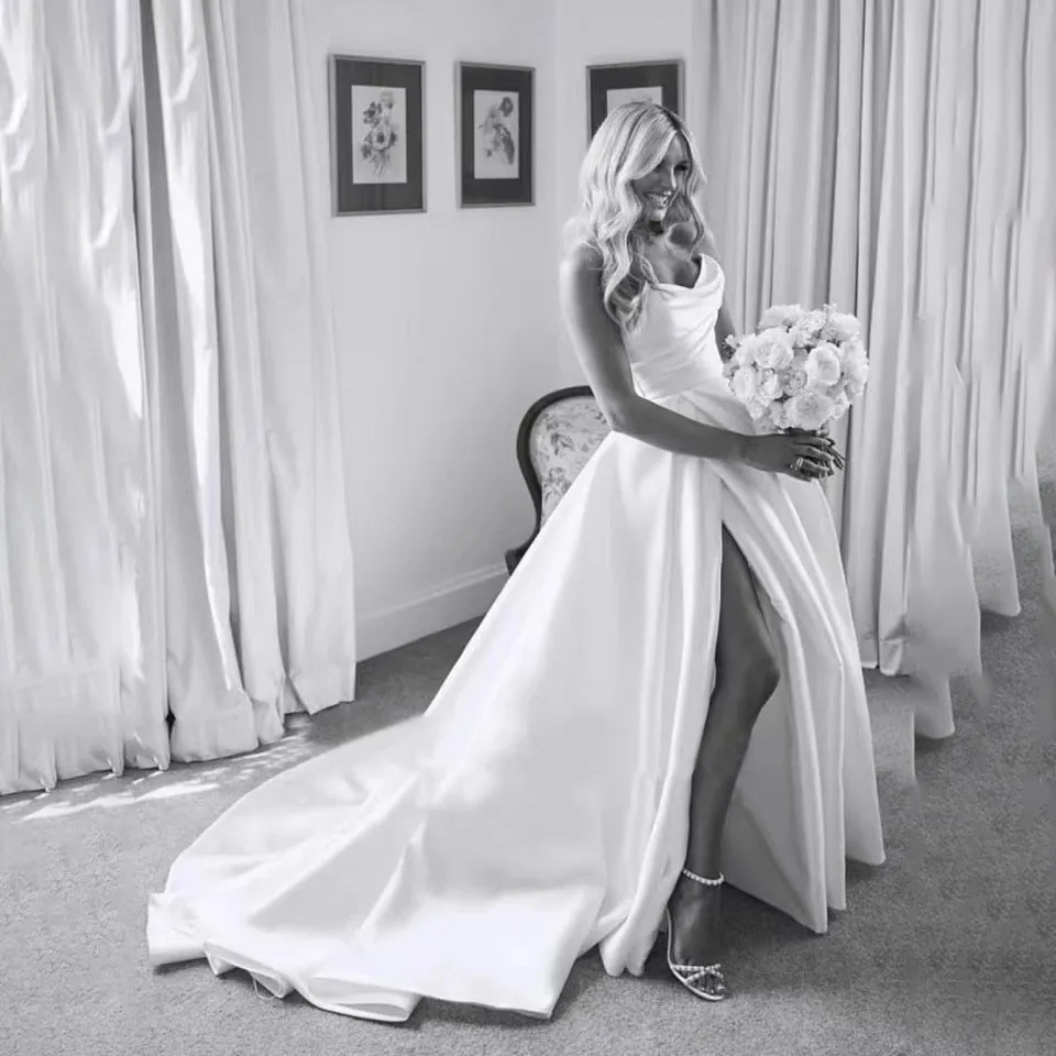 White Plus Size A Line Satin Strapless Wedding Dress V Neck