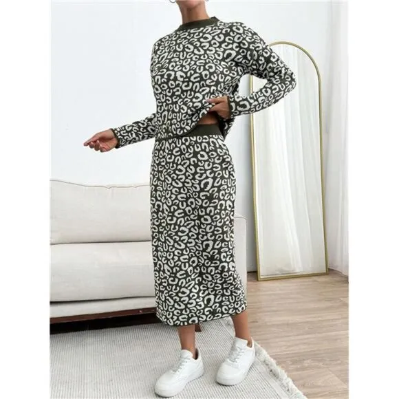 Women All Over Printed Sweater Mini Skirt Set Co-Ords
