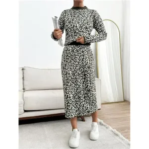 Women All Over Printed Sweater Mini Skirt Set Co-Ords