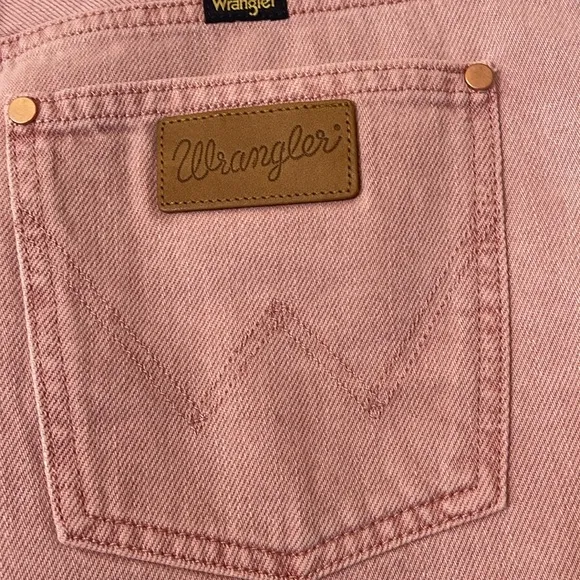 Wrangler A-Line Denim Shorts Pink Size 30 / 10